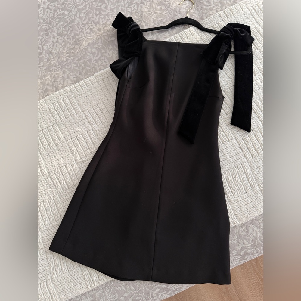 ZARA Elegant Black Bow-Shoulder Dress